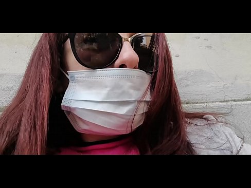 ❤️ Nicoletta neem wraak op haar buurman en piepie in sy motorhuis (Spesiale Covid19 Italiaanse kwarantyn) ❤️ Harde pornografie by ons ❤