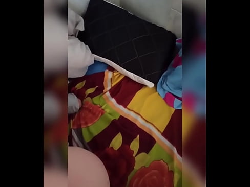 ❤️ My kamermaat bly alleen by die huis want haar man gaan met vakansie en ek vat die geleentheid om haar te naai en haar gat vol melk te maak ❤️ Harde pornografie by ons ❤